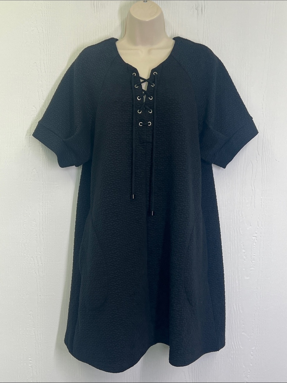Entro - Black Textured Short Sleeve Half Tie Boho Mini Dress Size Medium